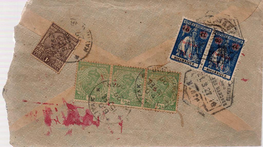 0354 f.jpg -     Lote:    354 (frente)            Moçambique       Descrição:         Porteados. 1924 &mdash; Ceres de Moçambique, com sobretaxa. Sobrescrito circulado da Índia Inglesa (15.02.27) para Lourenço Marques (21.03.27) com insuficiência de franquia. Foi porteado com par de selos de 50c s/ 60c azul CE POR50. MB e MR.        Carta       Valor Base:     &euro; 60,00     Valor Venda:     Retirado     
